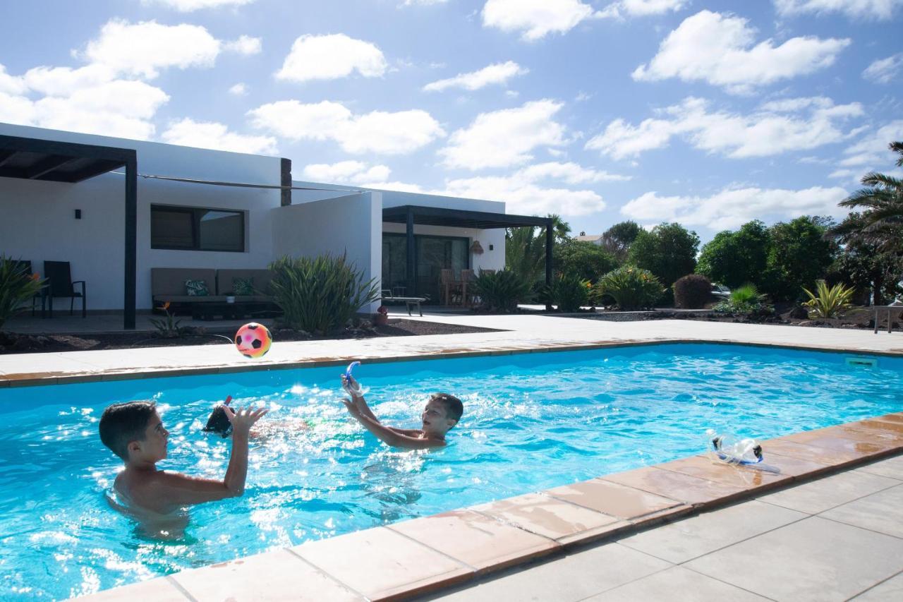 Heated & Shared Pool Villa Matriana 36A, North Shore Villas Lajares Zewnętrze zdjęcie